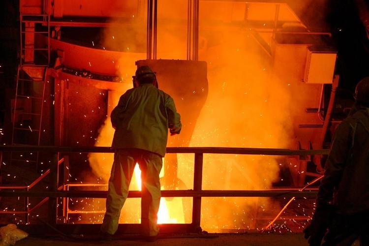 钢厂 工人 铸造 金属 熔 热 业 工业 制造业 炉